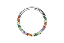 Laden Sie das Bild in den Galerie-Viewer, Titan Clicker Ring Eingefasste Regenbogen Kristalle piercinginspiration®