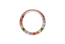 Laden Sie das Bild in den Galerie-Viewer, Titan Clicker Ring Eingefasste Regenbogen Kristalle piercinginspiration®
