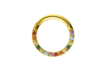 Laden Sie das Bild in den Galerie-Viewer, Titan Clicker Ring Eingefasste Regenbogen Kristalle piercinginspiration®