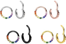 Laden Sie das Bild in den Galerie-Viewer, Titan Clicker Ring Eingefasste Regenbogen Kristalle piercinginspiration®