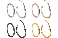 Laden Sie das Bild in den Galerie-Viewer, Kreolen Clicker Ring Paar Gedreht Ohrringe piercinginspiration®