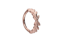 Laden Sie das Bild in den Galerie-Viewer, Blätterkranz Clicker Ring piercinginspiration®