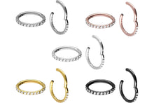 Laden Sie das Bild in den Galerie-Viewer, Titan Clicker Ring Multiple Kristalle piercinginspiration®
