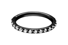 Laden Sie das Bild in den Galerie-Viewer, Titan Clicker Ring Multiple Kristalle piercinginspiration®