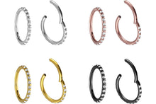 Laden Sie das Bild in den Galerie-Viewer, Titan Multiple Epoxy Kristalle Clicker Ring piercinginspiration®