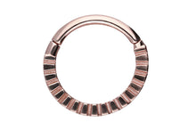 Suba la imagen al Visor de la galería, 18k Gold Clicker Ring Zebra piercinginspiration®