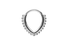 Laden Sie das Bild in den Galerie-Viewer, Clicker Ring Septum Daith Tropfen Kugeln piercinginspiration®