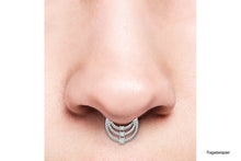 Sube la imagen al visor de la galería, Triple Crystals 3 Rings Twisted Clicker Ring piercinginspiration®