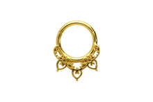 Laden Sie das Bild in den Galerie-Viewer, Oriental Herzen Ring Clicker piercinginspiration®